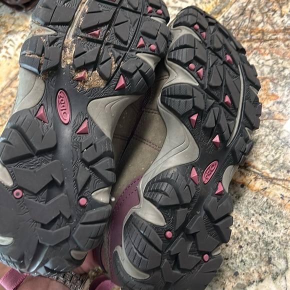 Women’s OBOZ hiking shoes, size 9 1/2 - Picture 7 of 8